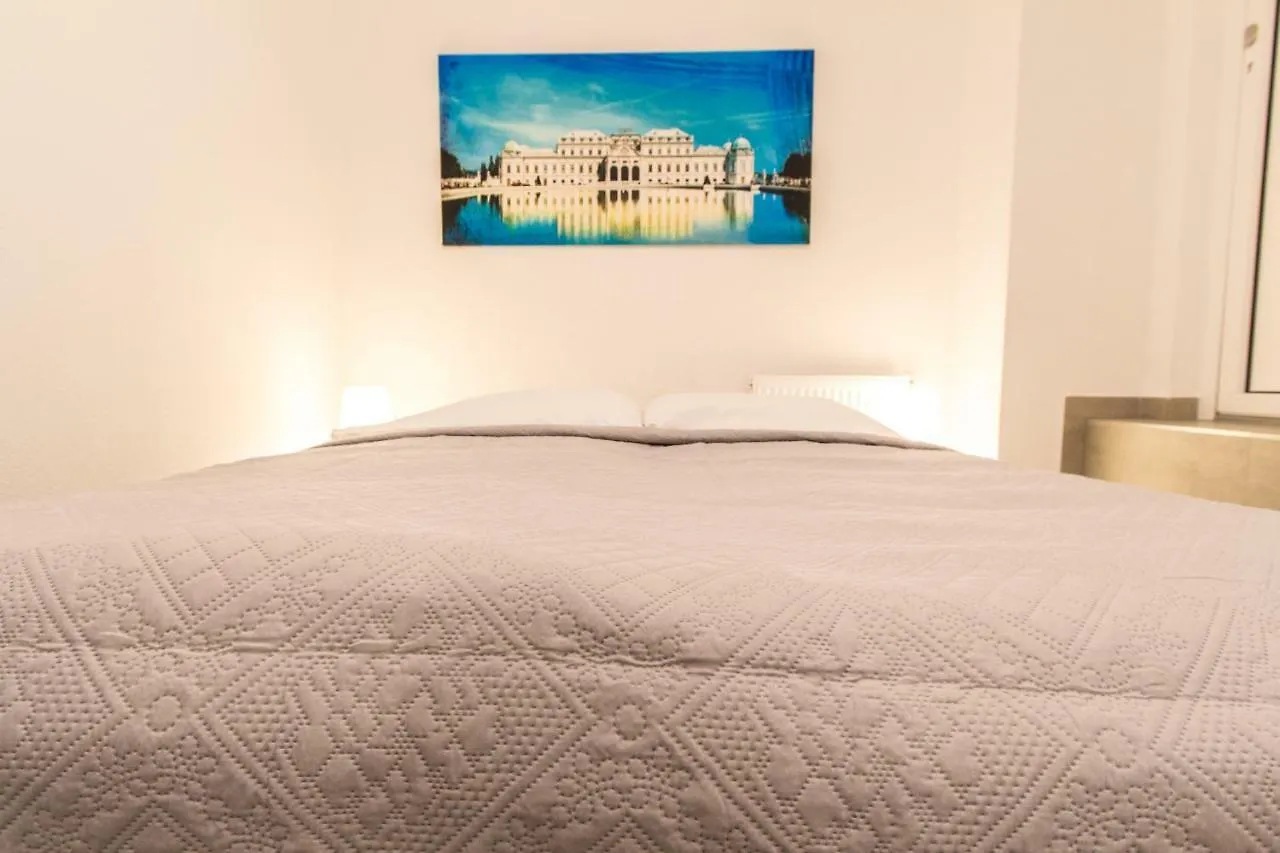 Checkvienna - Lerchenfelder Strasse Appartement